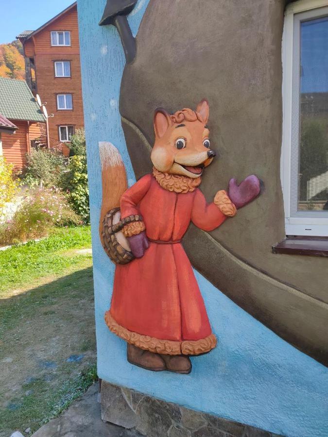 Рукавичка Yaremche Exterior foto